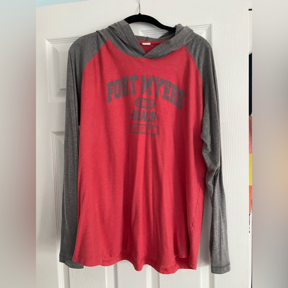 Ladies fitted Fort Myers Beach hoodie, size extra large